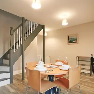 https://brighton-terrace-two-bedroom-house.tophotelsbath.com