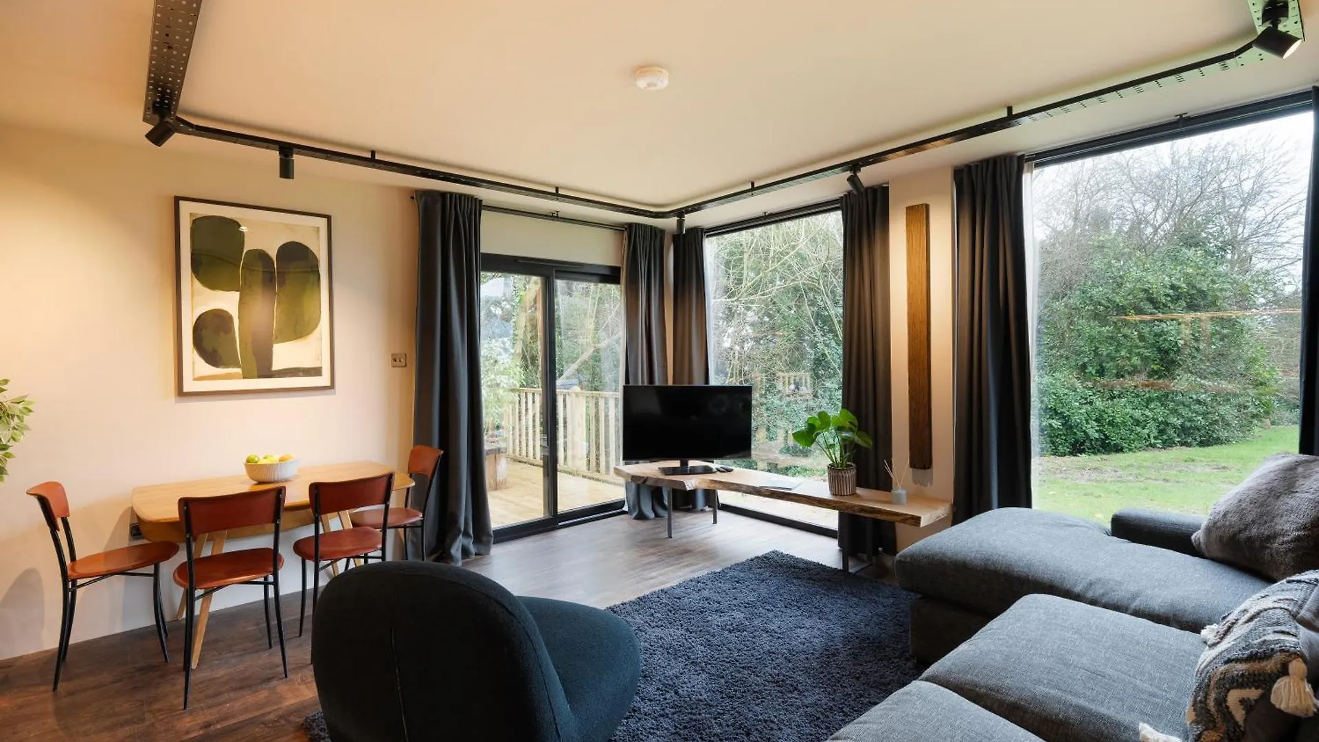 Luxury Container Lodge Bristol